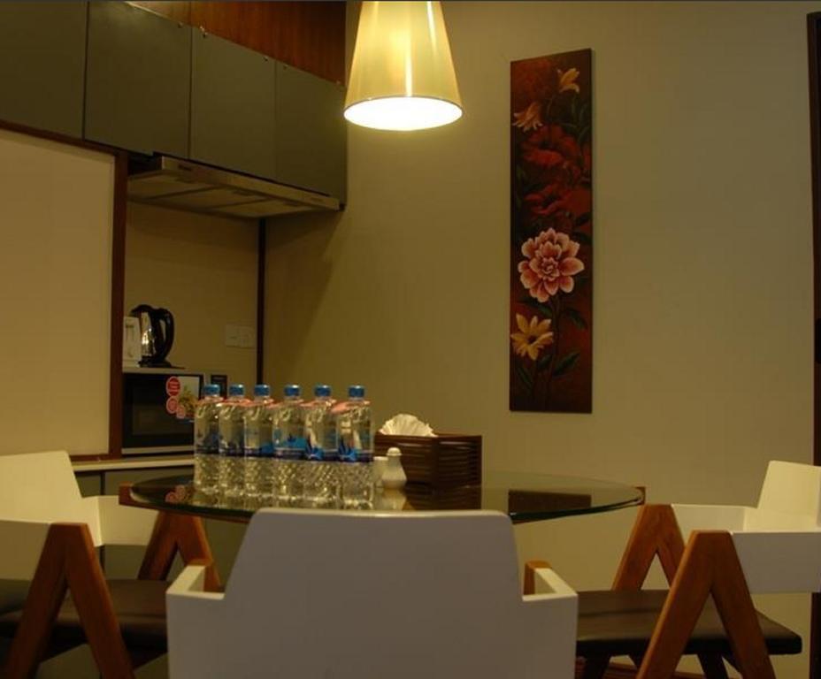 Hotel Shwe Gone Daing, Rangoon Eksteriør billede